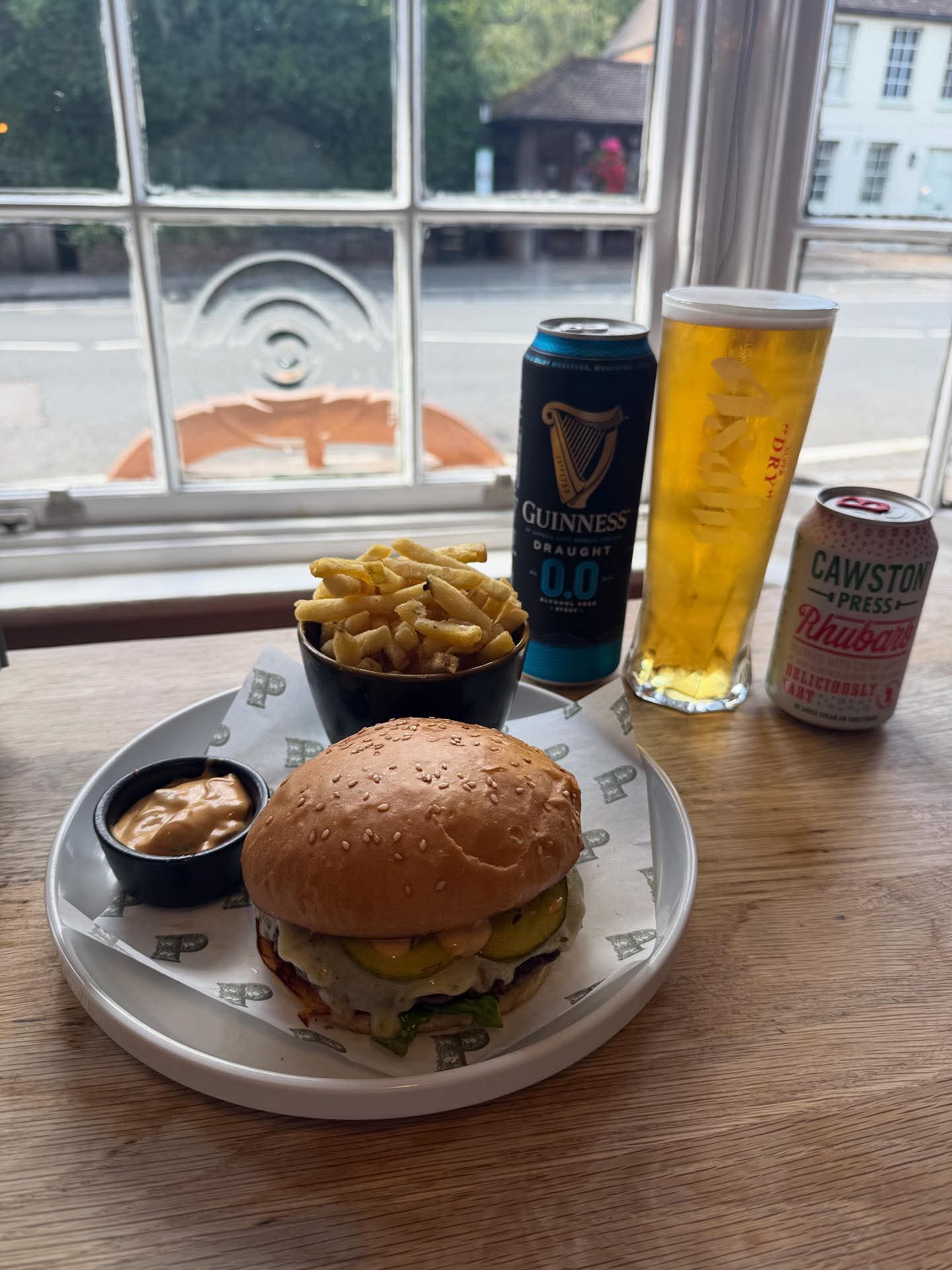 🍔 Burger Night, 2 for £20 - The Black Horse at The Black Horse, 1 Bedford St, Woburn, Milton Keynes MK17 9QB | Adults, Date Idea, Family, Food/Drink, Indoor, Pubs / Restaurants | Suitable for: Family, Toilets 🍔 Burger Night, 2 for £20 - The Black Horse - Event Image 2 September 22, 2025 12:00 PM