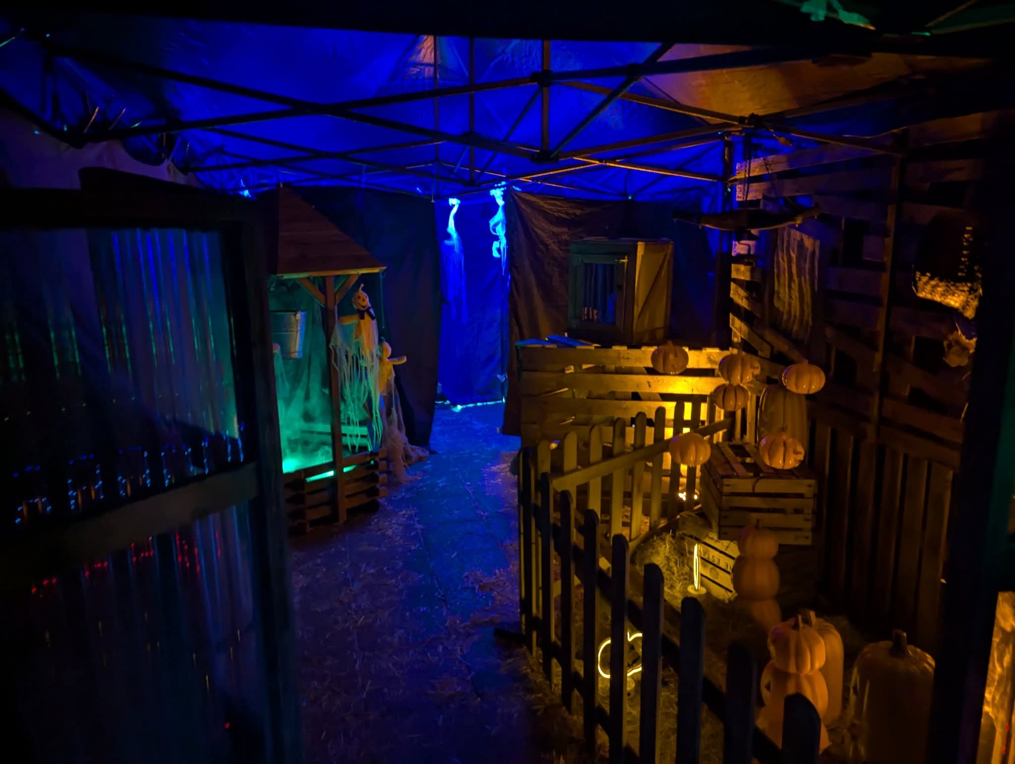 🧙♀️ Dunstable Spooktacular Halloween Market 2025 - Ashton Square at Ashton Square, Dunstable, Bedfordshire Dunstable LU6 3HA | Activities, Adults, Baby/Toddlers, Family, Food/Drink, Free Entry, Fun, Kids, Market, Stalls, Theatre | Suitable for: Accessible, Family, Wheelchair Friendly 🧙♀️ Dunstable Spooktacular Halloween Market 2025 - Ashton Square - Event Image 2 October 25, 2025 09:30 AM