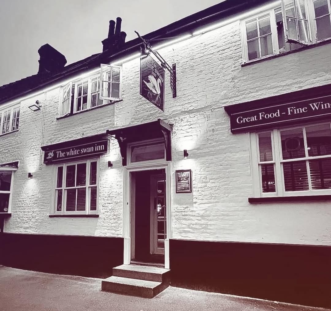 🎧 DJ EL- ROSE, Garage Music - The White Swan, Dunstable  - Event Image 2 November 07, 2025 07:00 PM