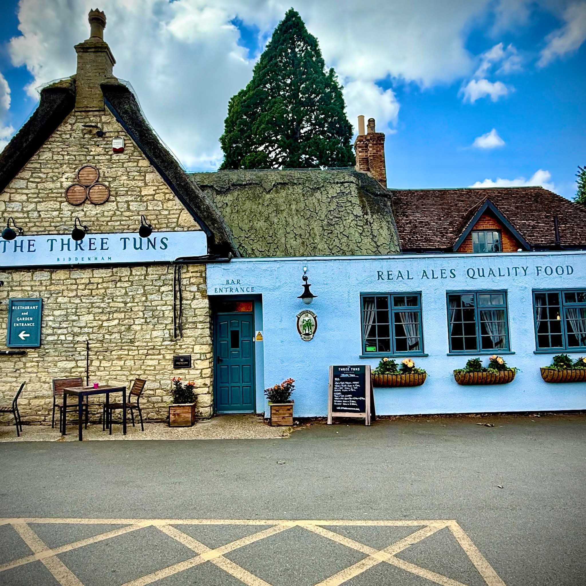 🎄 Christmas Fair 2025 - The Three Tuns, Biddenham  - Event Image 2 November 29, 2025 12:00 PM