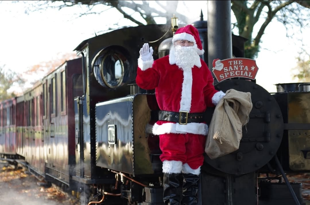 🎅🚂 Santa Steam Special 2025 - Leighton Buzzard Railway - Event Image 3 December 10, 2025 10:30 AM