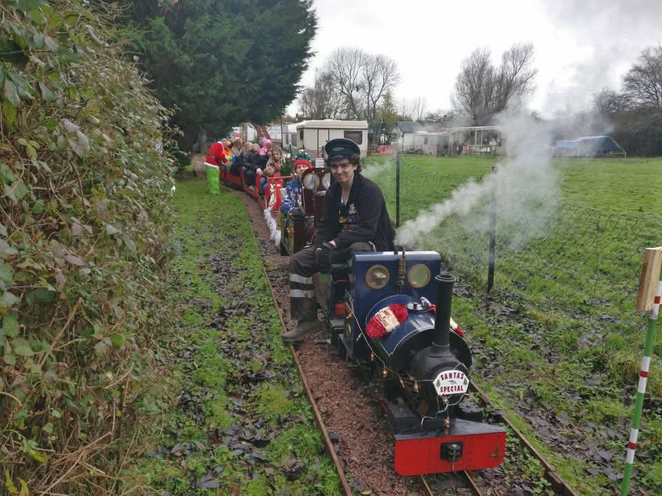 🎅🚂 Fancott Miniature Railway Santa Special 2025 - Event Image 6 December 14, 2025 01:00 PM