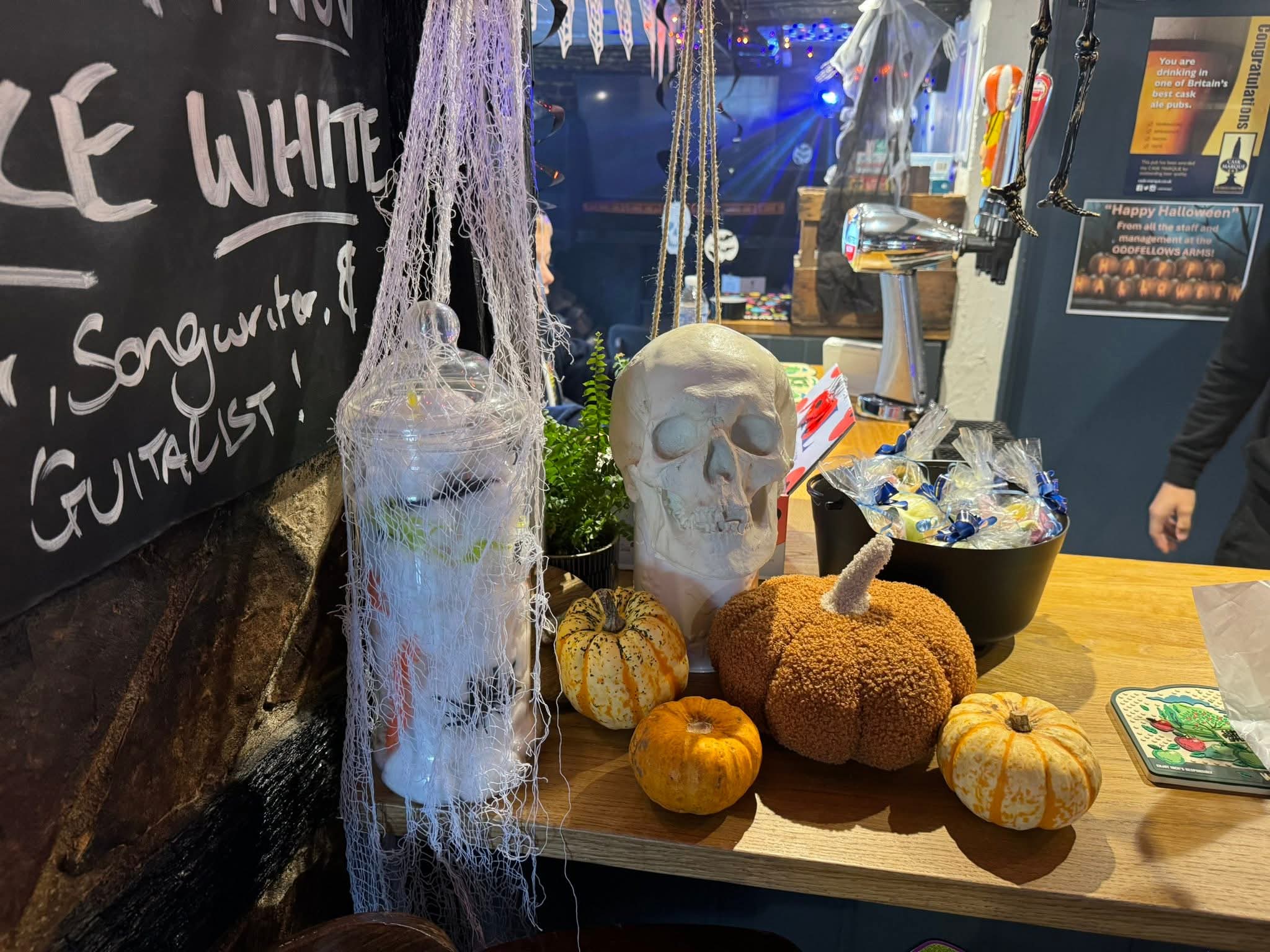 👻 Halloween Party 2025 - The Oddfellows Arms, Toddington  at The Oddfellows Arms, 9 Market Square, Toddington, Bedfordshire, LU5 6BP | Adults, Entertainment, Food/Drink, Free Entry, Fun, Halloween, Indoor, Music, Nightlife, Pubs / Restaurants | Suitable for: Adults Only, Toilets 👻 Halloween Party 2025 - The Oddfellows Arms, Toddington  - Event Image 2 November 01, 2025 07:30 PM