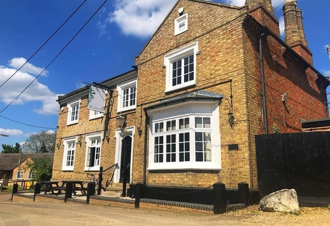 🎇 Bonfire Night, Free Fireworks 2025 - The Green Man, Eversholt  - Event Image 2 November 05, 2025 05:00 PM