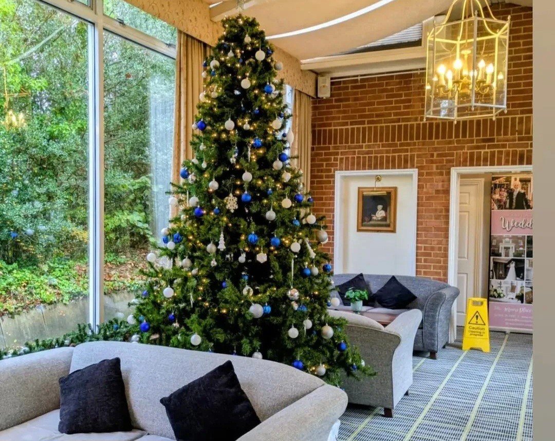 🎼 Christmas Carols 2025 at Moore Place Hotel, Aspley Guise  - December 24, 2025 04:30 PM at Moore Place Hotel, The Square, Milton Keynes, MK17 8DW, United Kingdom