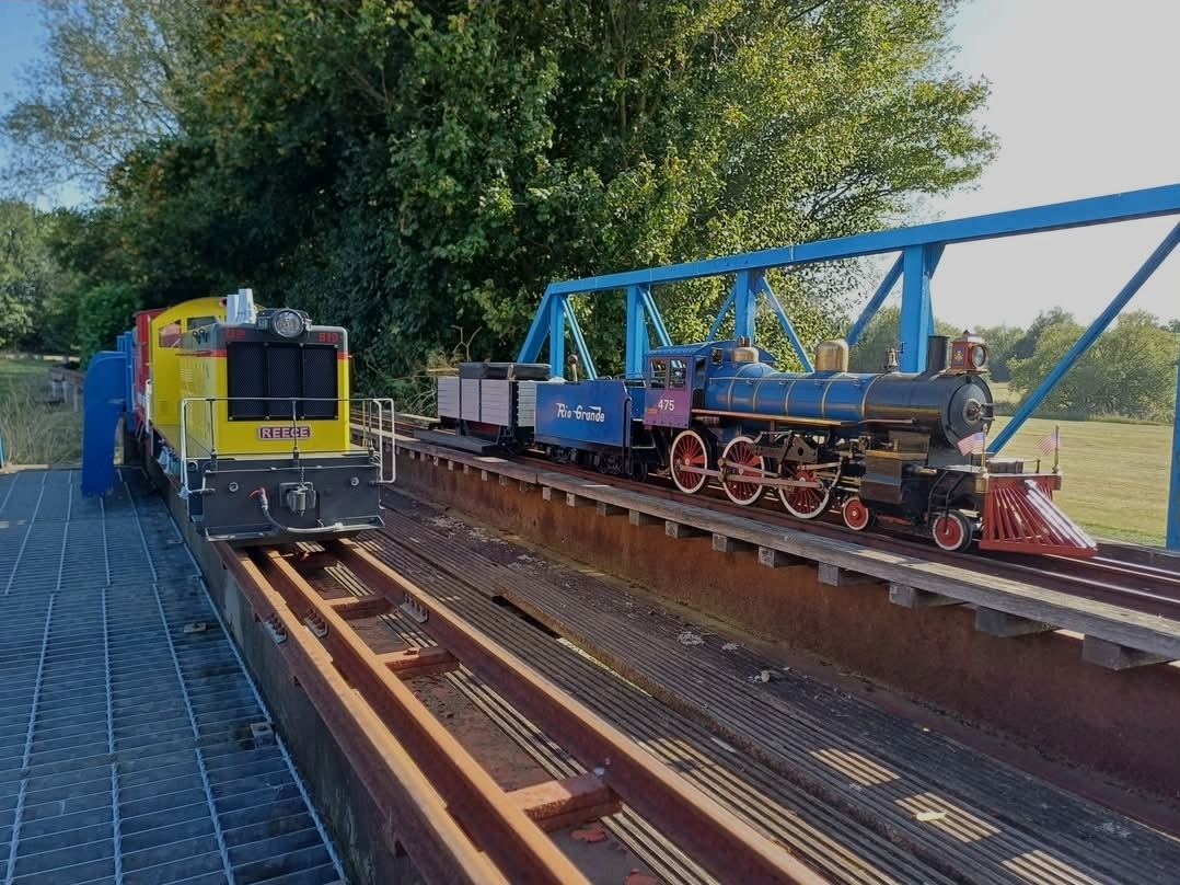 🚂🎅 Meet Santa at Caldecotte Miniature Railway 2025 - Event Image 2 December 14, 2025 12:00 PM