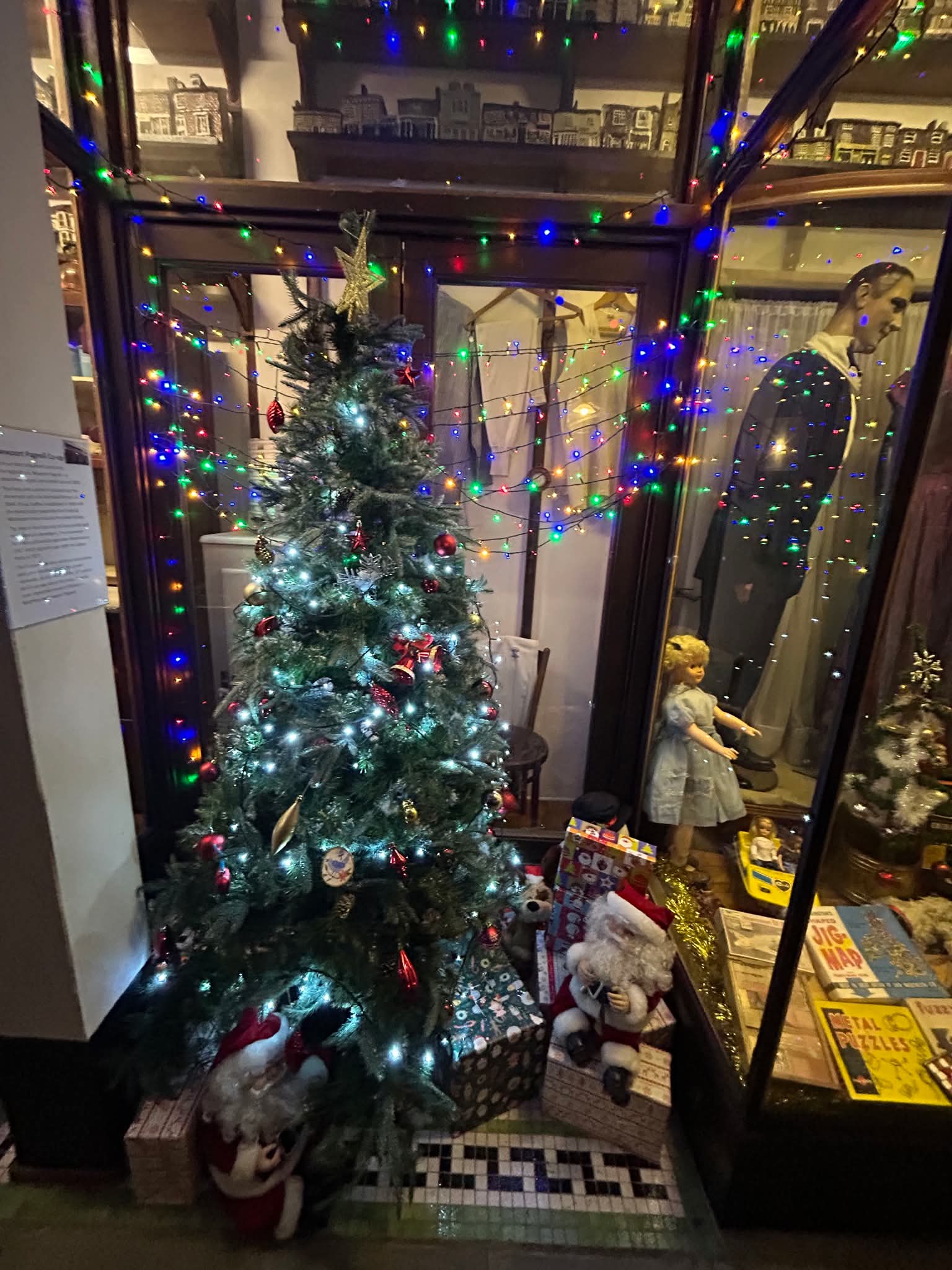 🎩 Victorian Christmas at Milton Keynes Museum 2025 - Event Image 3 December 19, 2025 04:30 PM