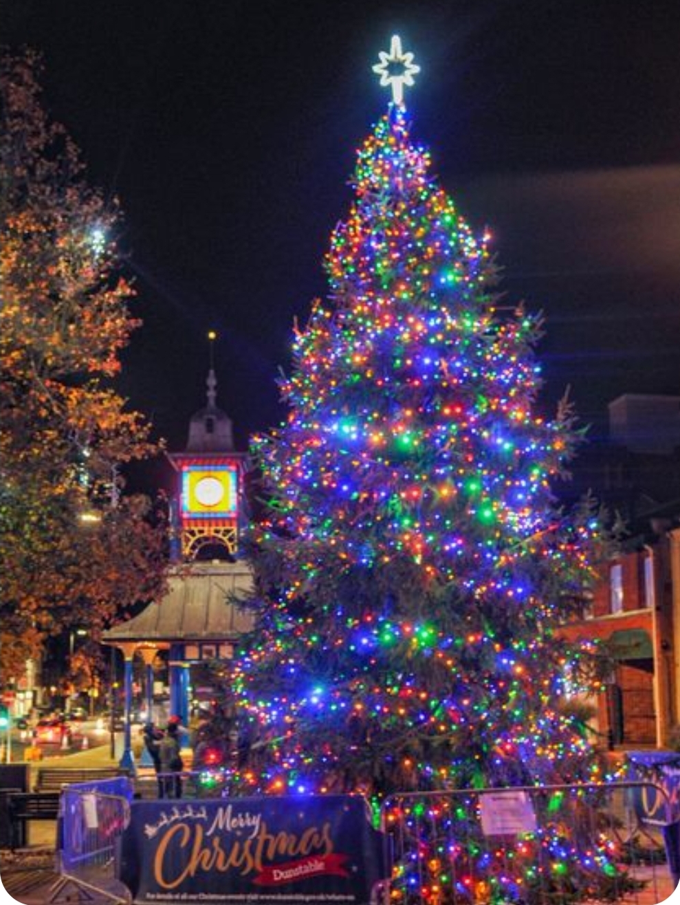 🌟 Christmas Carol & Torchlight Procession Including the Christmas Light Switch On 2025 - Dunstable  - Event Image 3 November 28, 2025 07:00 PM