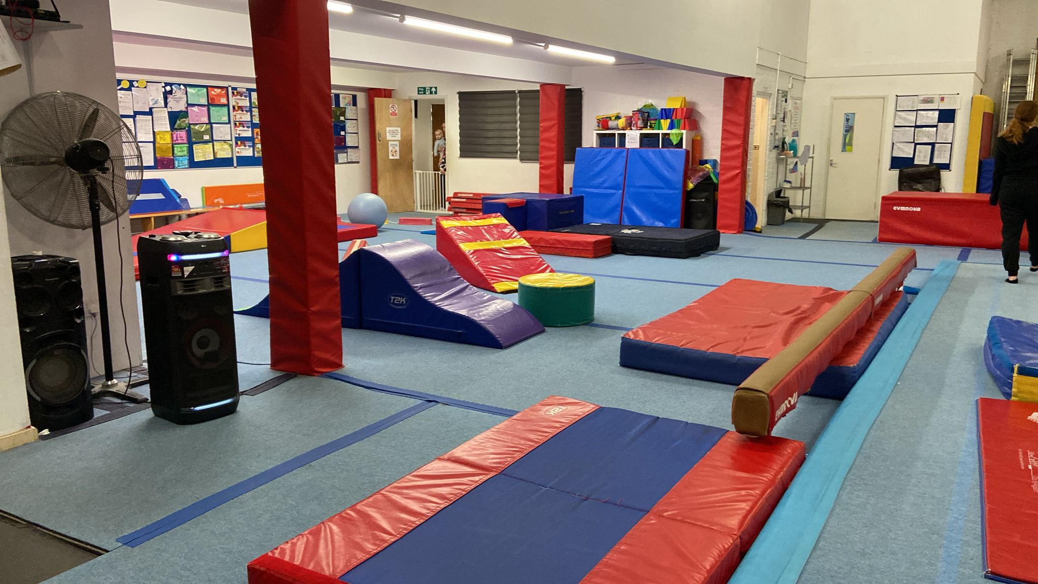 🤸‍♂️🧑‍🎄 Children's Christmas Party 2025 - Harlequin Gymnastics, Leighton Buzzard - Event Image 4 December 22, 2025 10:00 AM