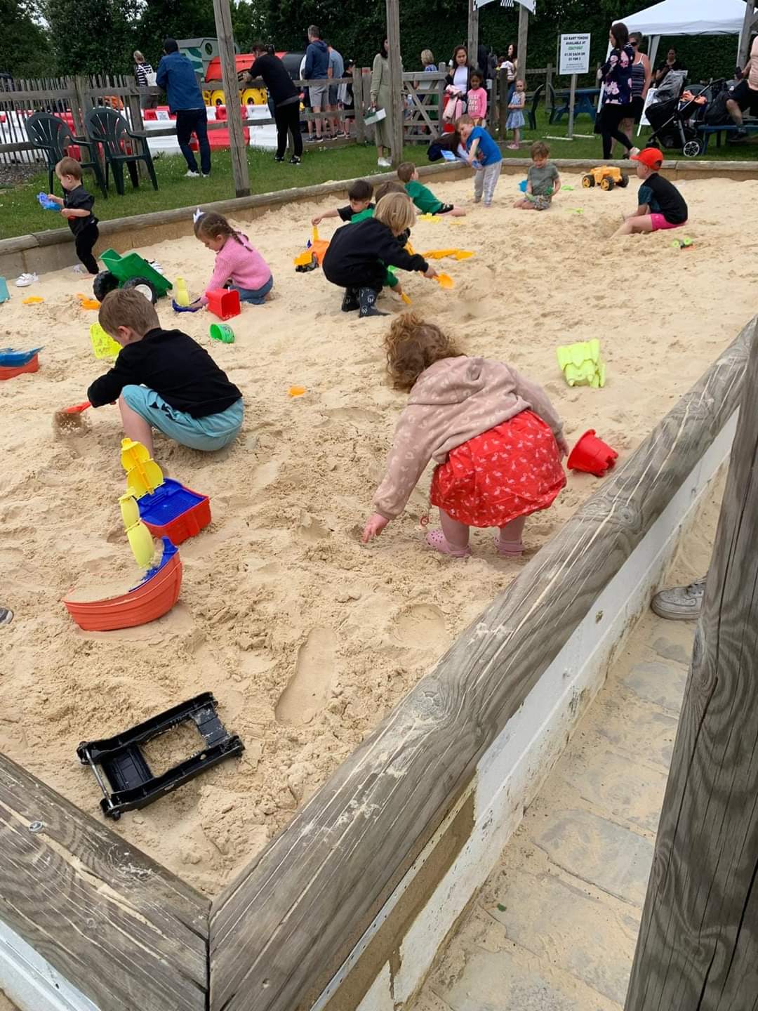 🍓FREE ENTRY, GRAVELEY FRUIT FARM FREE SANDPIT & PLAY AREA   - Event Image 5 August 07, 2024 10:00 AM