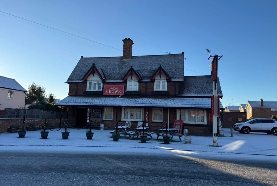 🎤 Dylan From Legends of Swing - The Crown, Flitwick - Event Image 2 January 24, 2026 08:30 PM