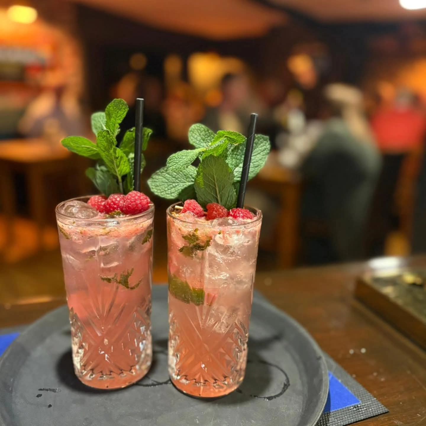 🥂 New Years Eve at The Shoulder of Mutton with a 5 Course Meal - The Shoulder Of Mutton Hotel - Event Image 2 December 31, 2025 07:00 PM