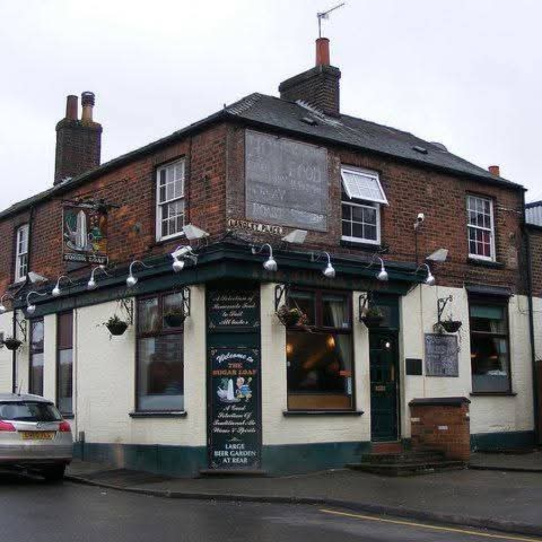 🪩 Xmas Special - The Sugar Loaf, Luton - Event Image 3 December 19, 2025 05:00 PM
