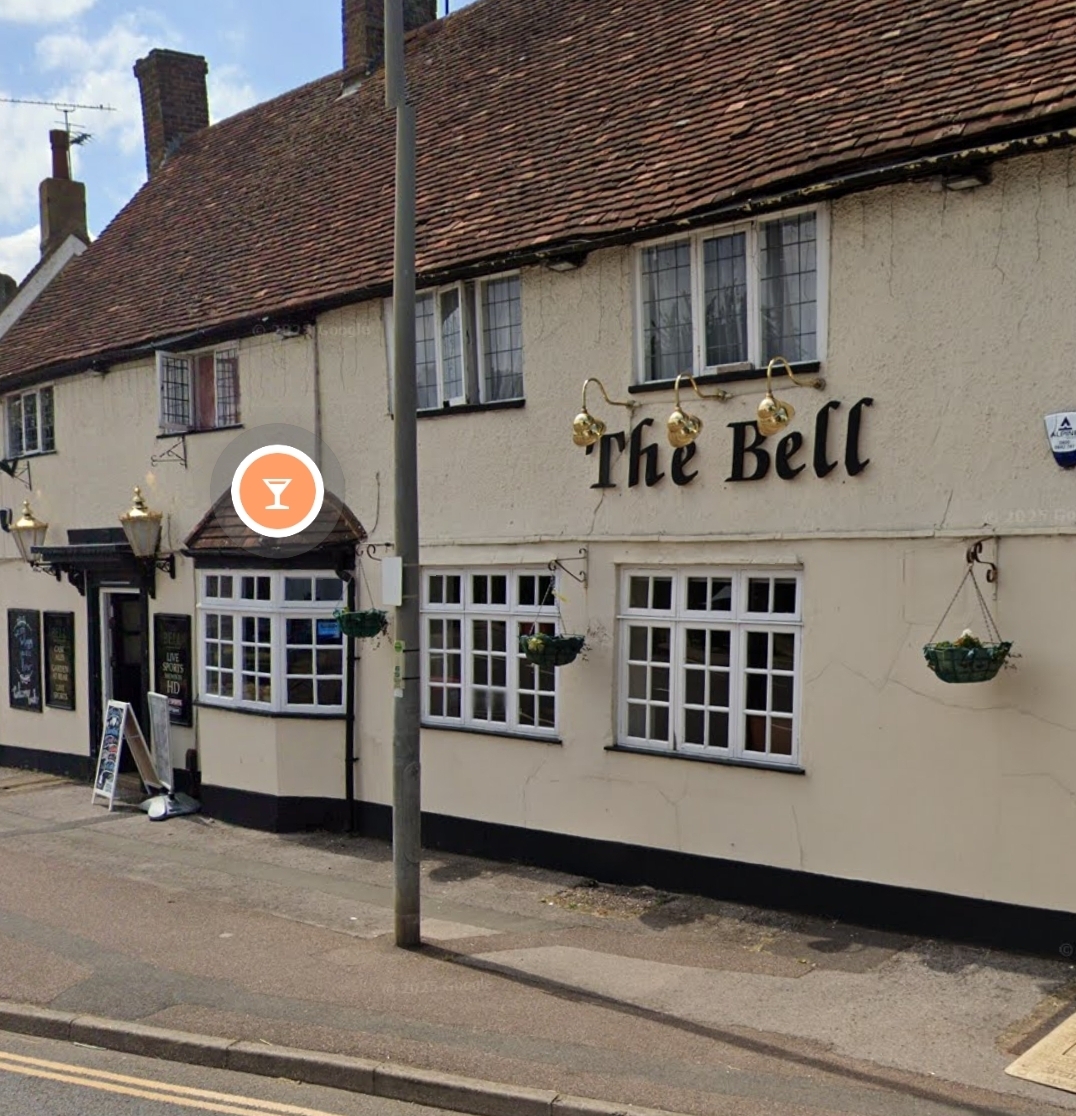 🕺Xmas Eve Party with DJ Janet at The Bell, Toddington - 2025 - Event Image 2 December 24, 2025 08:00 PM