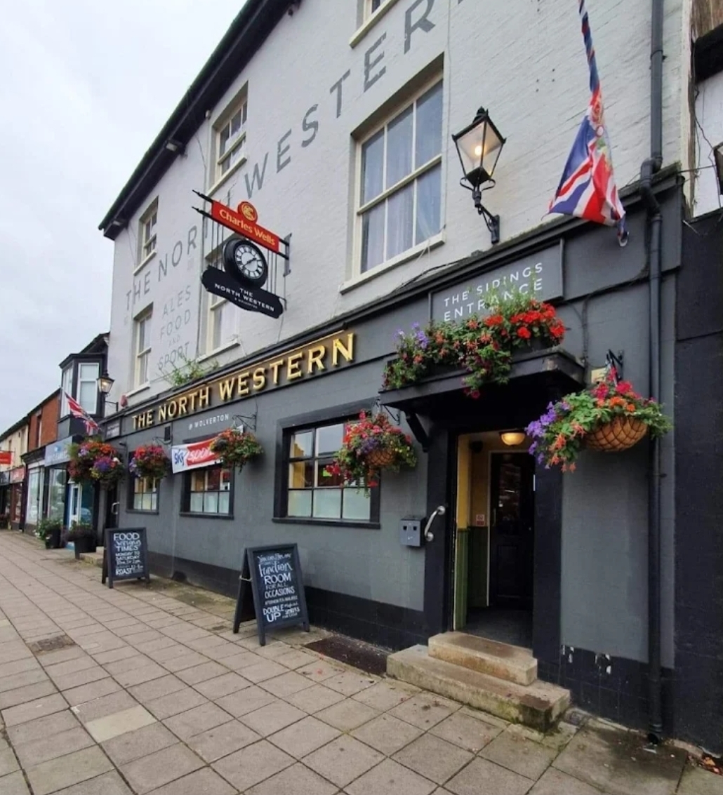 🎭 New Years Eve 2025 Mascarade Ball - The North Western, Wolverton - Event Image 3 December 31, 2025 06:00 PM