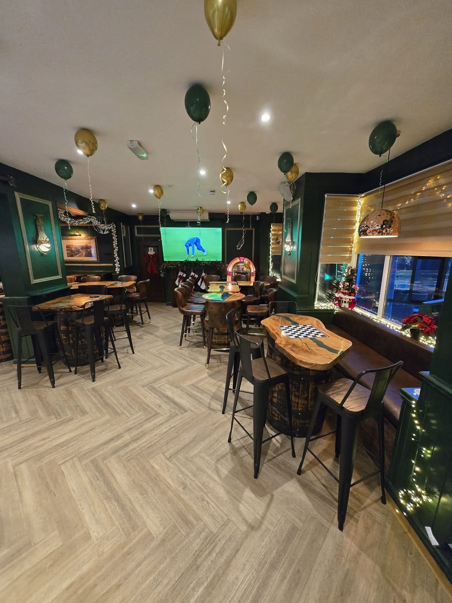 🎤 Forever Young - Wheatsheaf, Dunstable - Event Image 2 January 31, 2026 08:30 PM