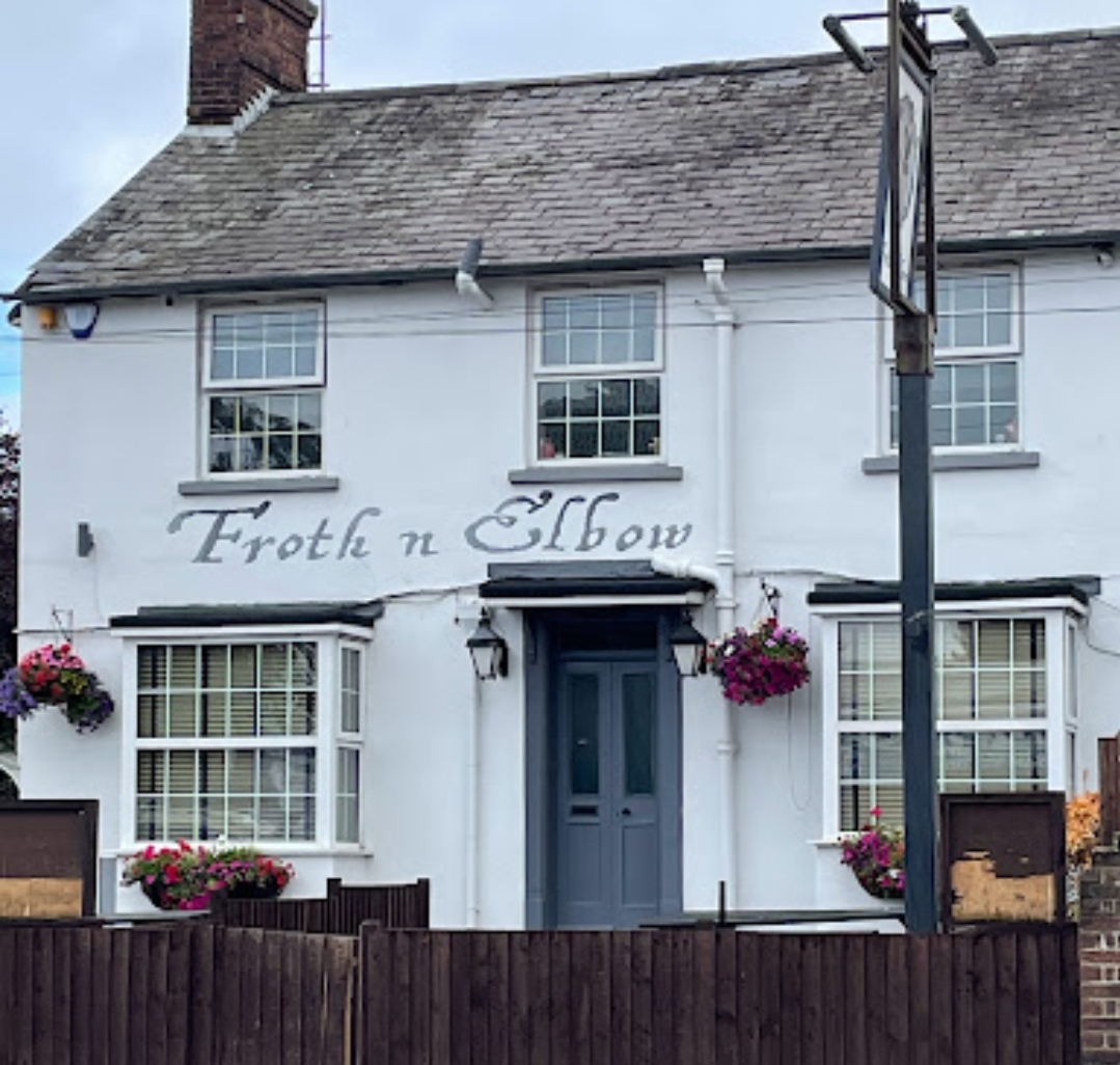 🎨🖌Join Brush Party with Jo to paint- 'Turtley Awesome’ At Dunstable! at The Froth and Elbow 183 High St S, Dunstable Bedfordshire LU6 3SJ | Creative, Date Idea, Entertainment, Food/Drink, Fun, Indoor, Music, Nightlife, Ticket Event | Suitable for: Adults Only, Toilets 🎨🖌Join Brush Party with Jo to paint- 'Turtley Awesome’ At Dunstable! - Event Image 4 August 21, 2024 07:00 PM