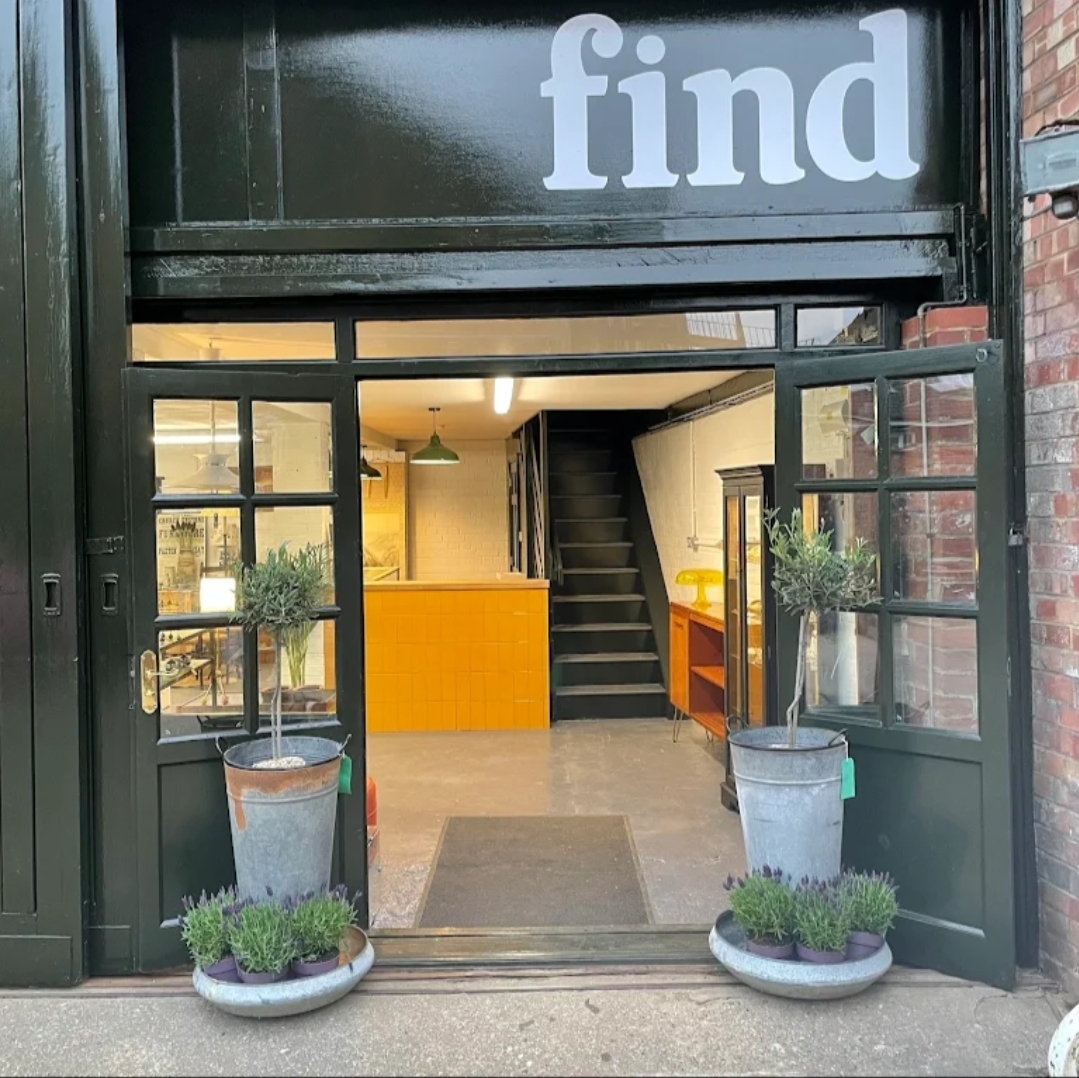 🖌🥂 Paint & Sip Party – Mother's Day Special 2026 in Ampthill - Event Image 2 March 07, 2026 05:00 PM