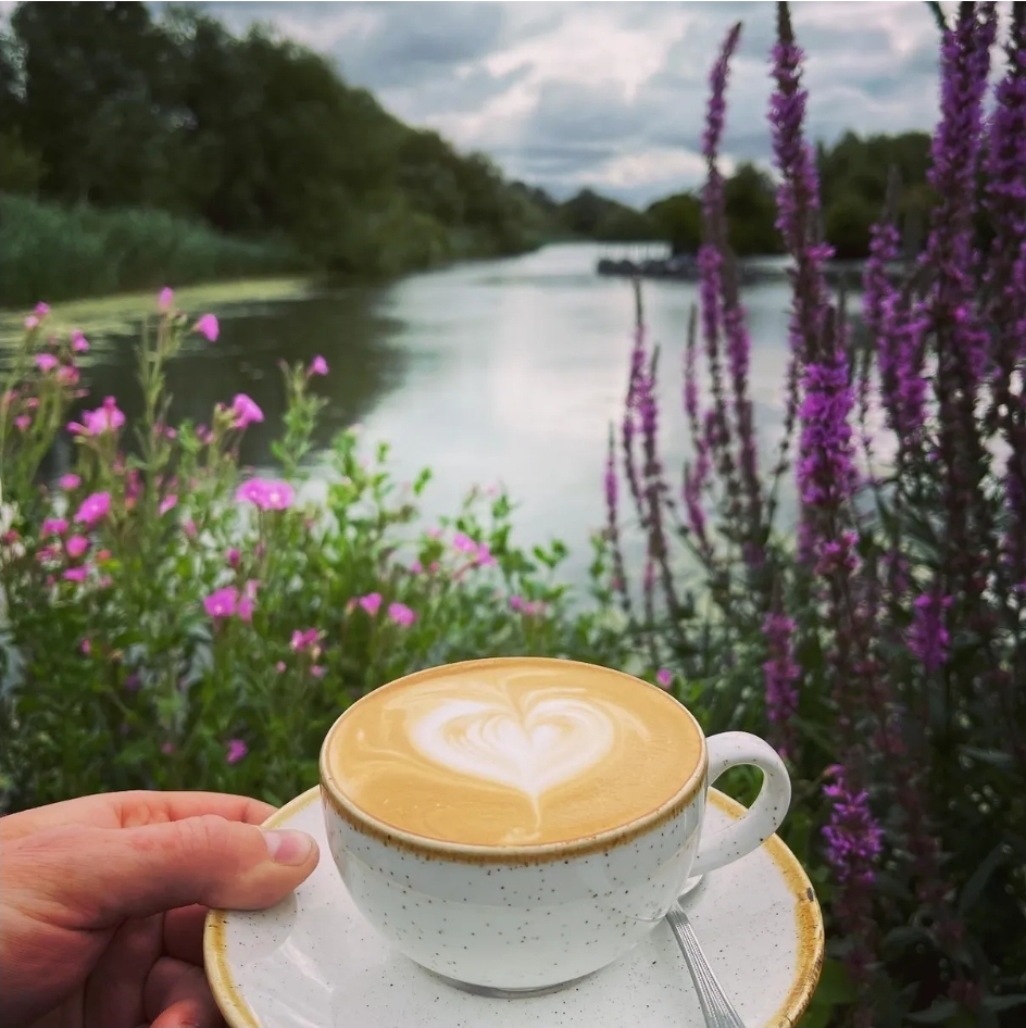 🚣‍♂️ Dragon Boat Hire April 2026 - Longholme Lake, Bedford  - Event Image 2 April 26, 2026 10:00 AM