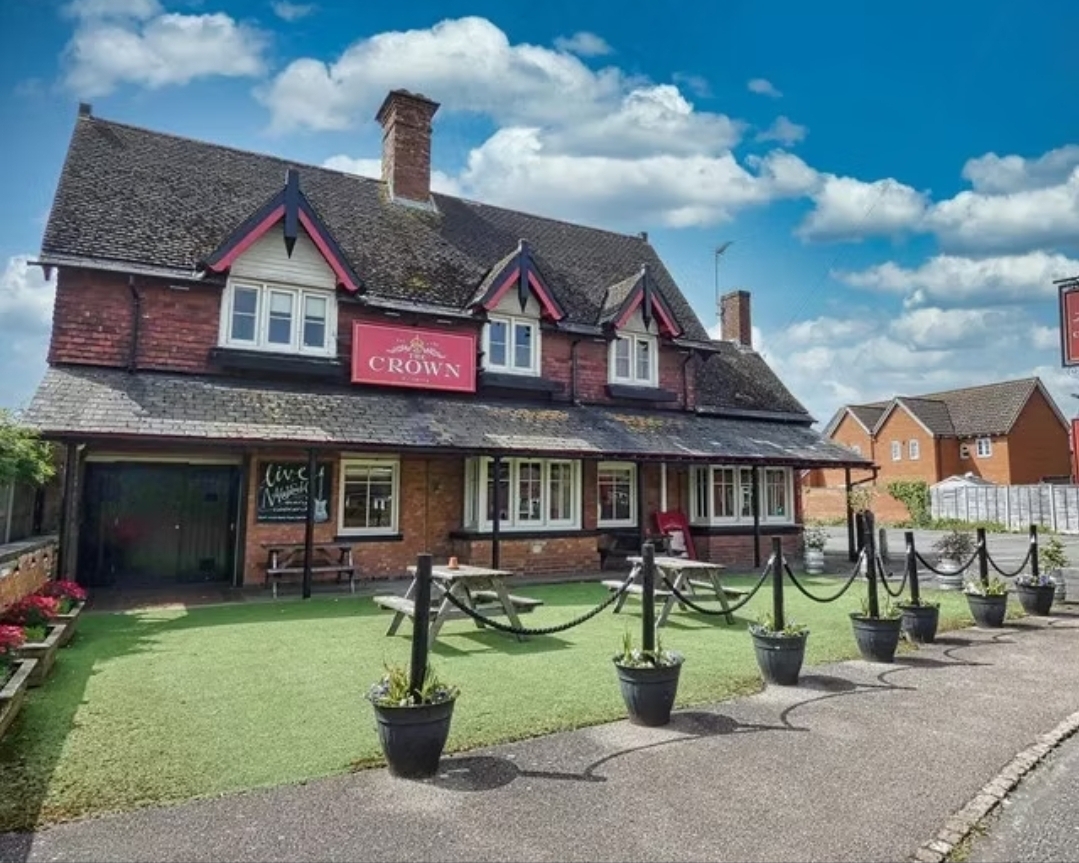 🎤 Buccaneer Live at The Crown Flitwick  - Event Image 2 April 25, 2026 08:00 PM