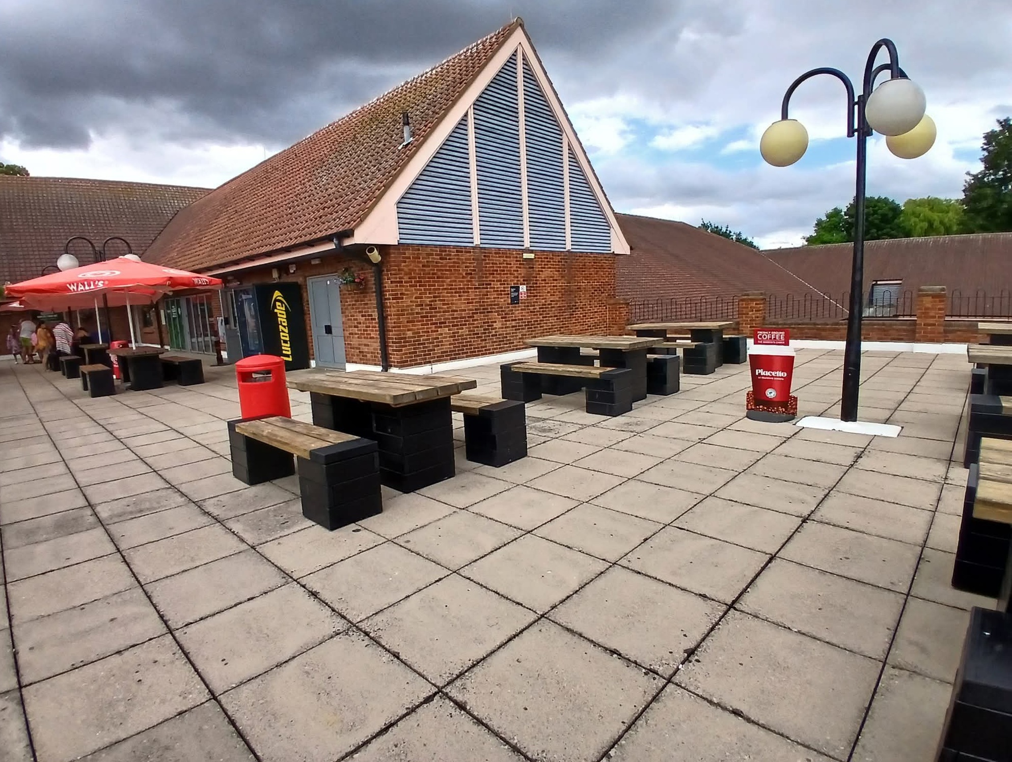 🏊‍♂️ Hitchin Outdoor Swimming Pool 2026 - Event Image 5 May 23, 2026 08:00 AM
