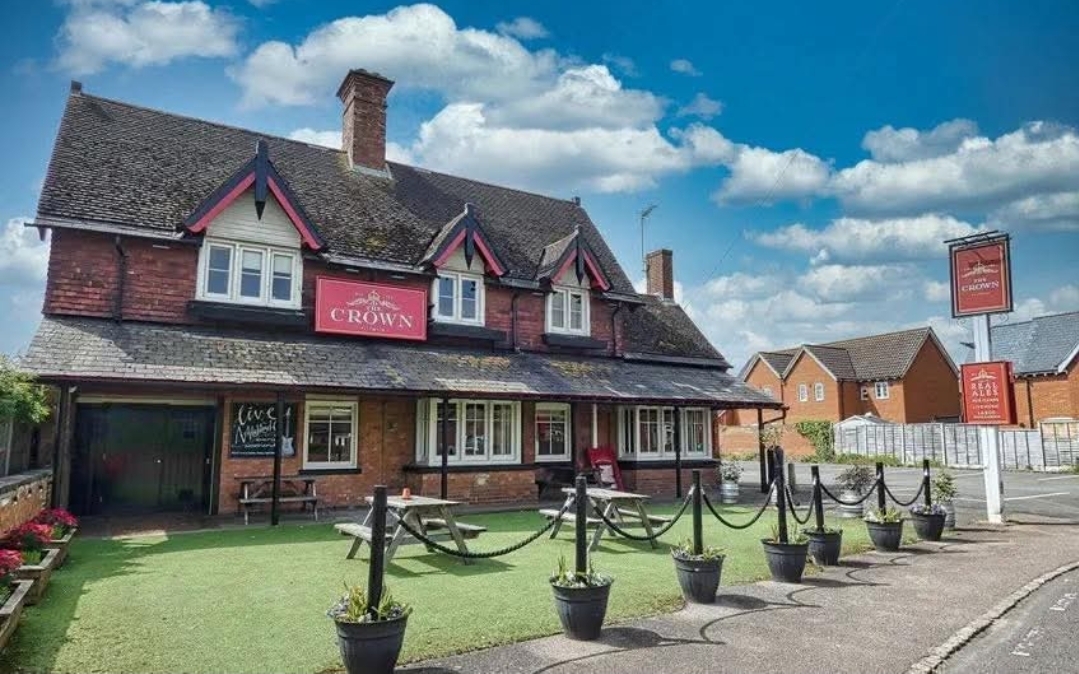 ⚽️🏴󠁧󠁢󠁥󠁮󠁧󠁿 England v Argentina at The Crown, Flitwick (families welcome) - Event Image 2 July 15, 2026 07:00 PM