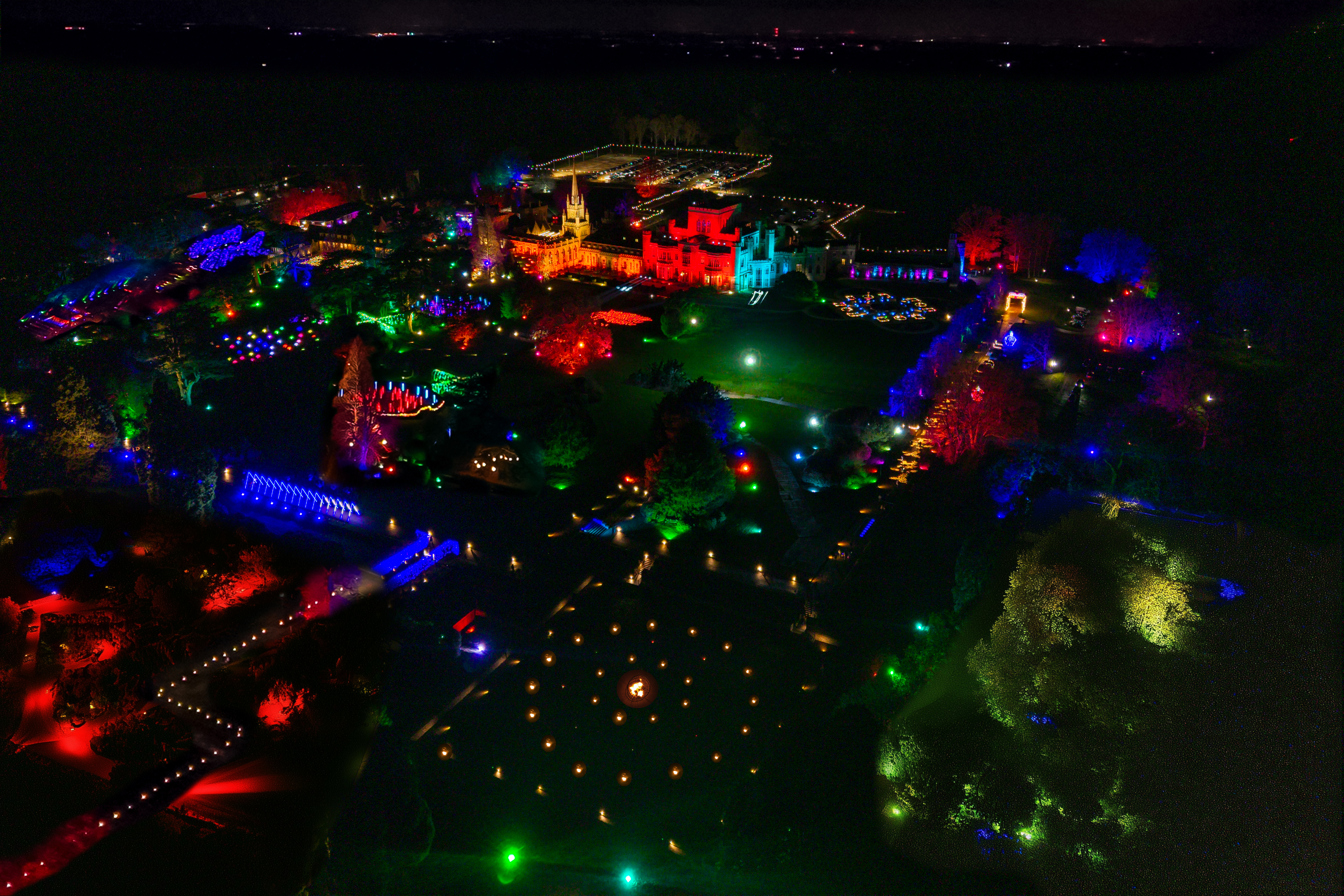 ✨️ Ashridge House Illuminated 2026  - Event Image 3 November 29, 2026 04:00 PM