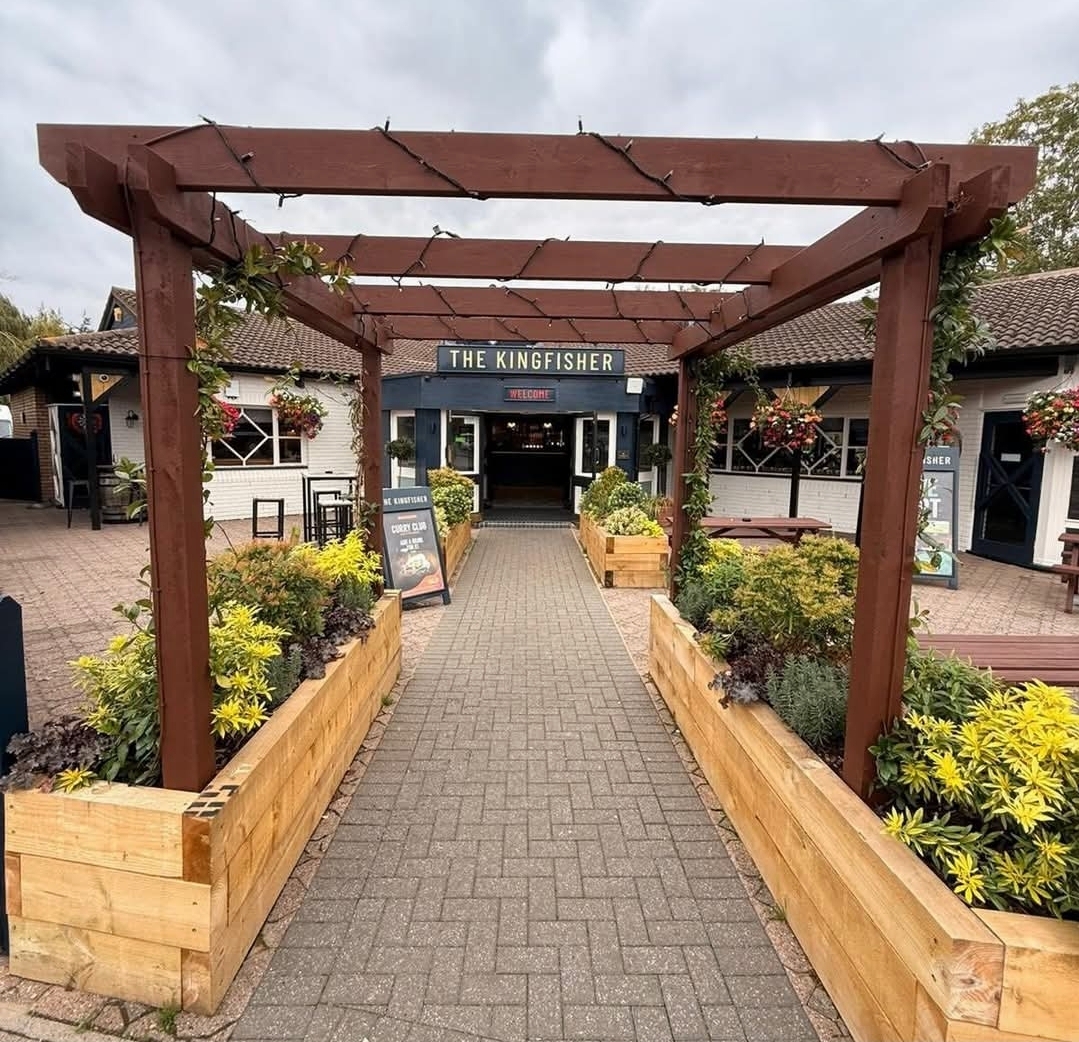 🎅 Free Santa & Elf Christmas Experience 2026 - Kingfisher, Newport Pagnell - Event Image 2 December 19, 2026 12:00 PM