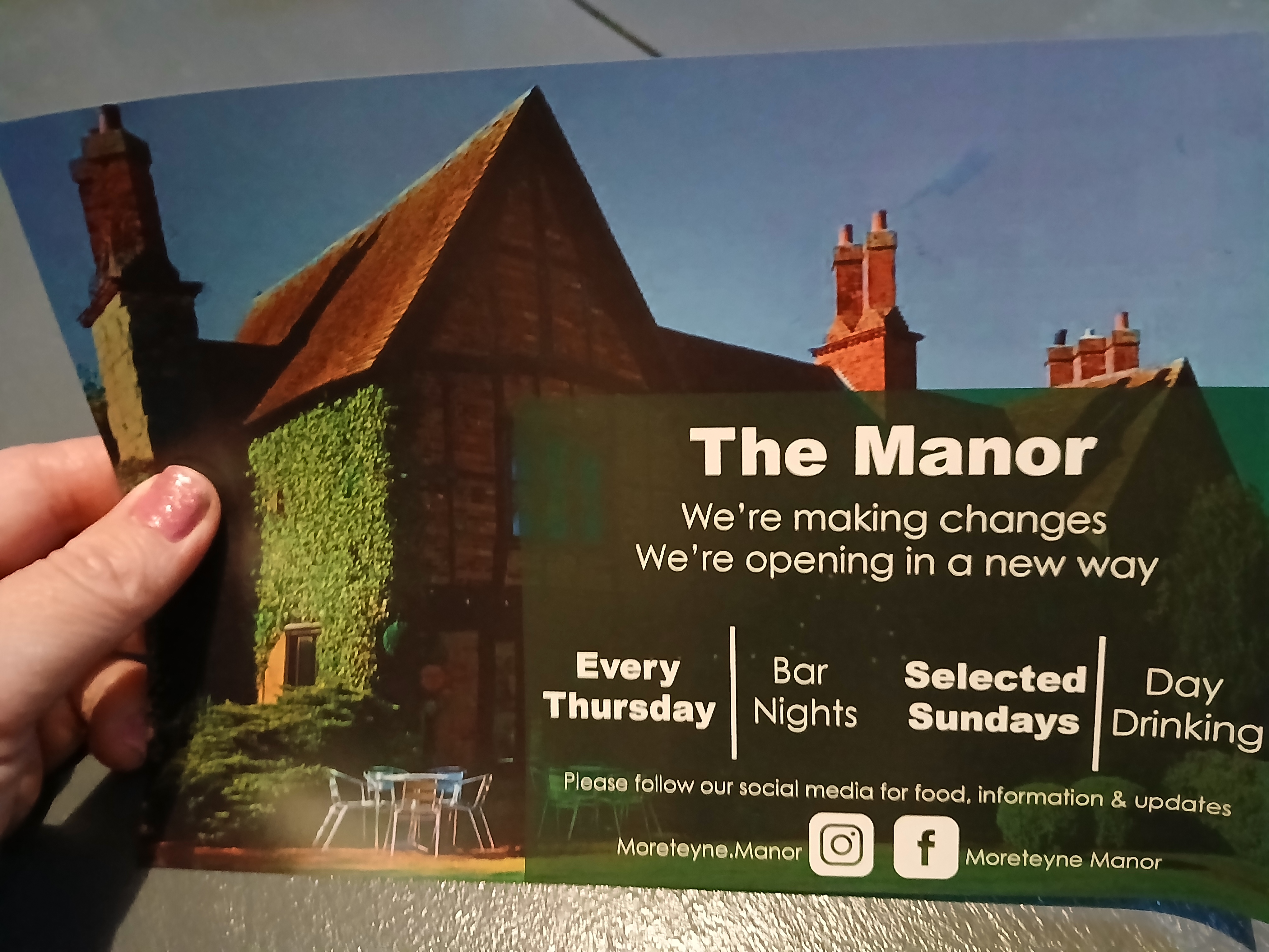 🎸LIVE MUSIC AT  MORTEYNE MANOR - Event Image 2 August 25, 2024 12:00 PM