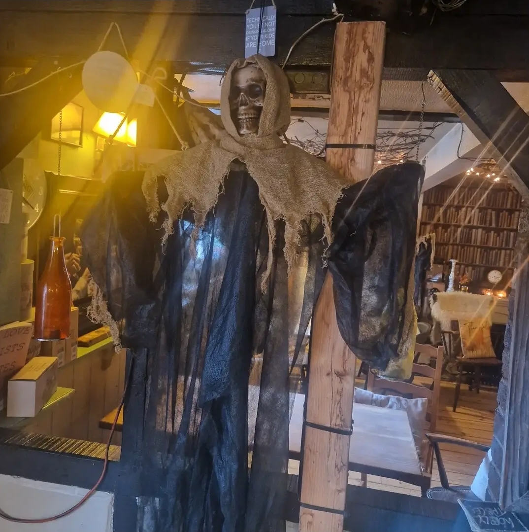 👻 Free Kids Halloween Party 2026 - The Bell, Studham - Event Image 2 October 31, 2026 05:00 PM