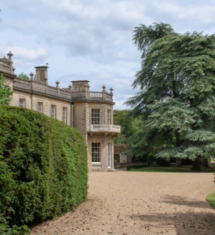 🌷Howbury Hall Garden Opening Day🌷 - Renhold - Event Image 2 September 08, 2024 02:00 PM