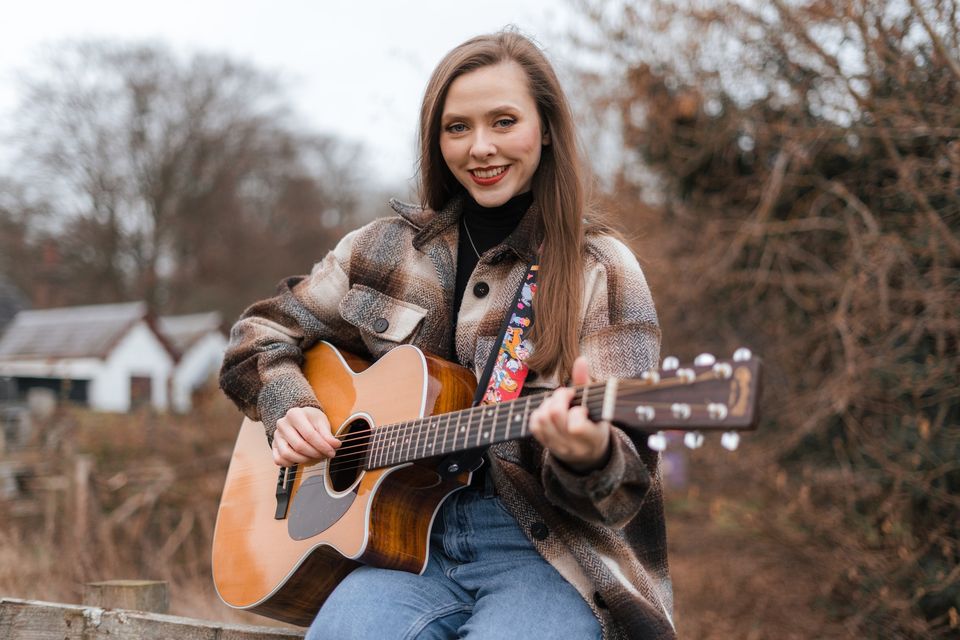 🎸Abbie Gathard @ The Crown, Shillington. - Original Event Image | Adults, Date Idea, Entertainment, Food/Drink, Free Entry, Fun, Indoor, Music, Nightlife | Suitable for: Free Parking, Parking Onsite, Toilets 🎸Abbie Gathard @ The Crown, Shillington. - September 06, 2024 07:00 PM at The Crown 102 High Road, Shillington Hitchin, SG5 3LP