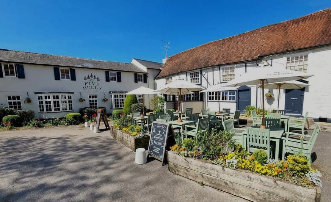 🇮🇹 Italian Night at The Five Bells, Stanbridge - Event Image 2 October 12, 2024 06:00 PM