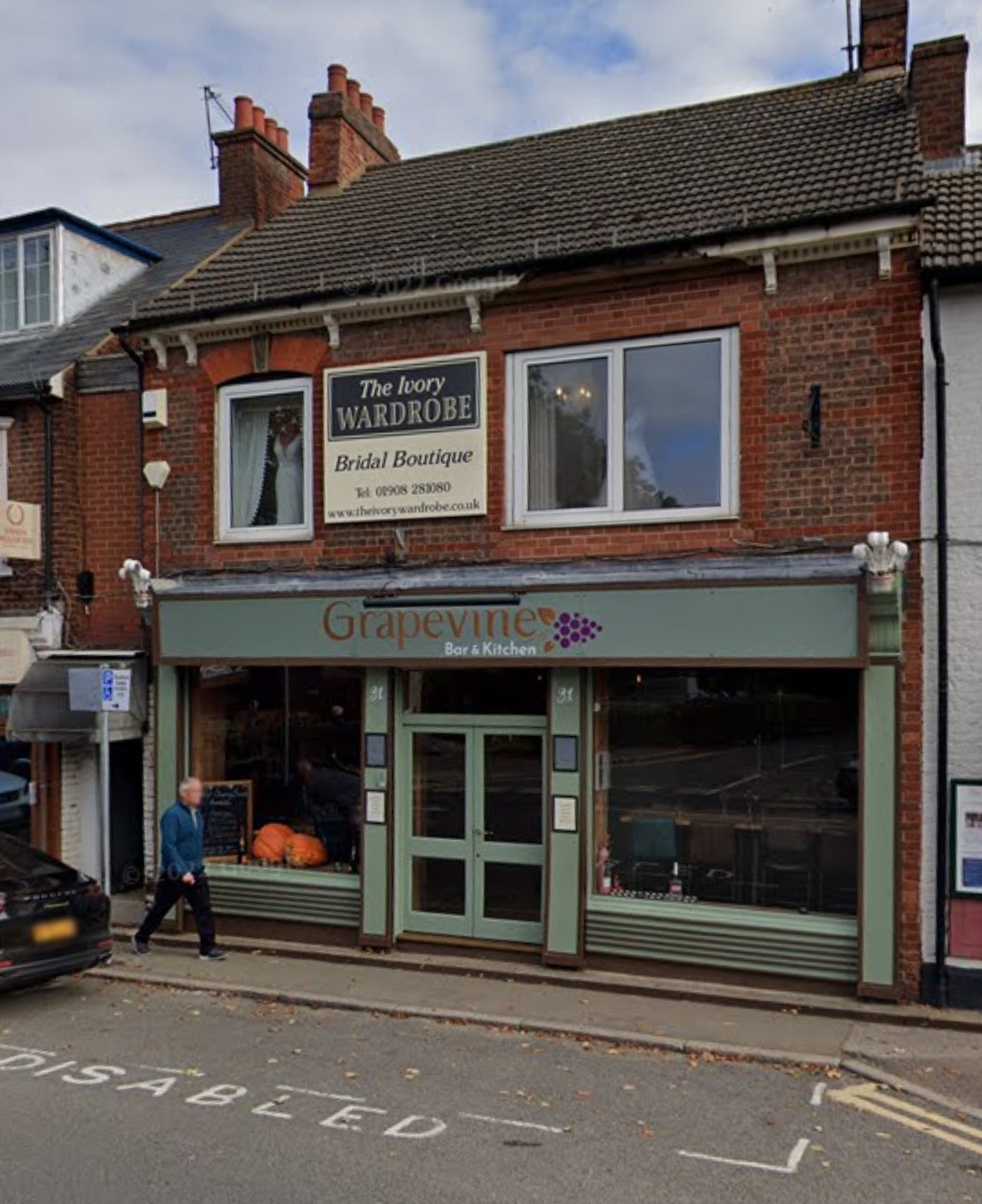 🎤 Little White Lights at Grapevine Bar and Kitchen - Event Image 2 October 18, 2024 08:00 PM