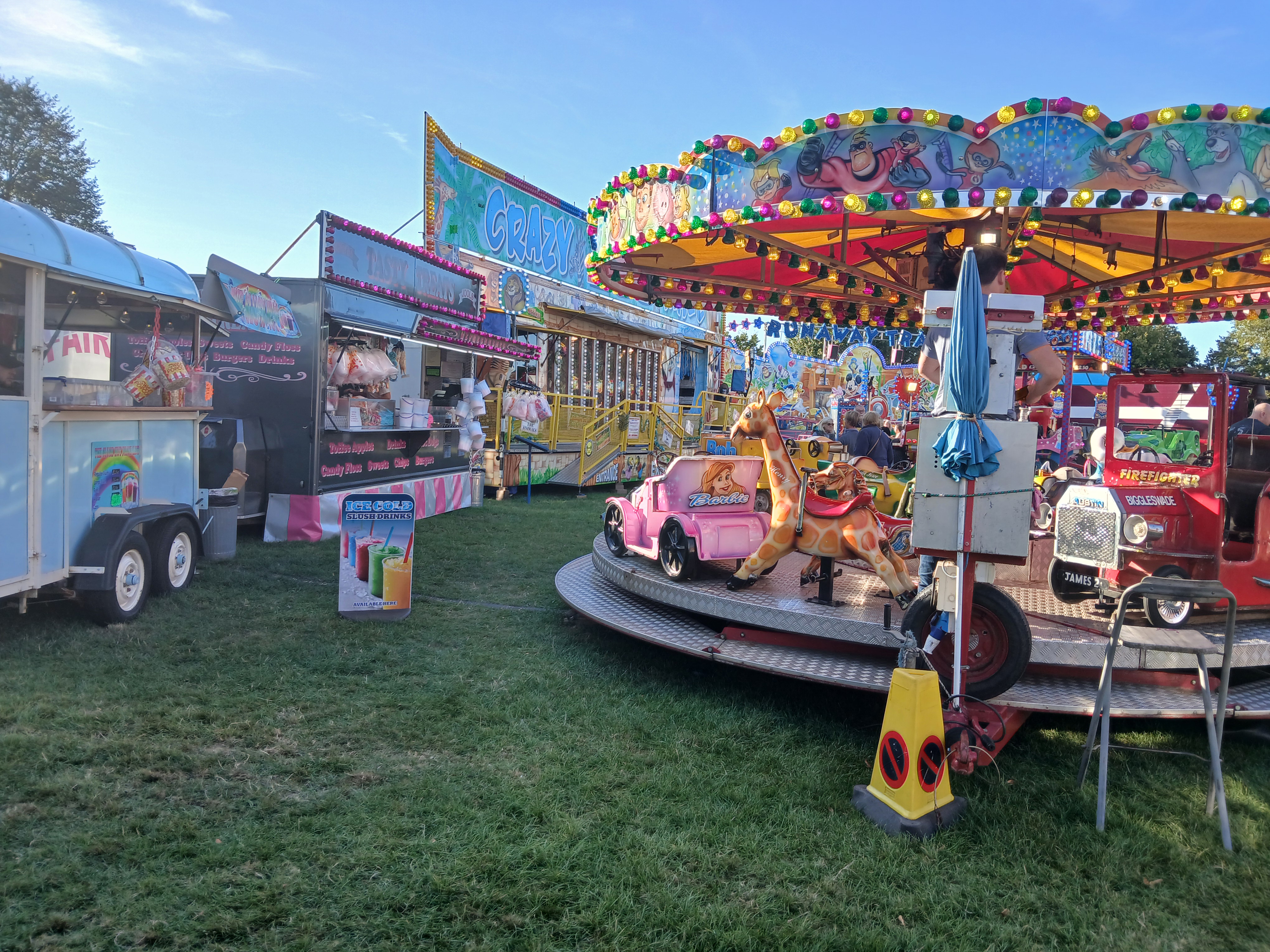 🎡WOBURN SANDS FUNFAIR🎡... - J W Harris and Sons Funfair   - Event Image 6 September 15, 2024 02:00 PM