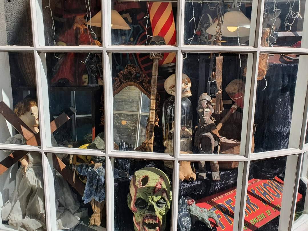 🧙‍♀️ Raven & Broomstick Halloween Market - Leighton Buzzard - Event Image 2 October 27, 2024 11:00 AM