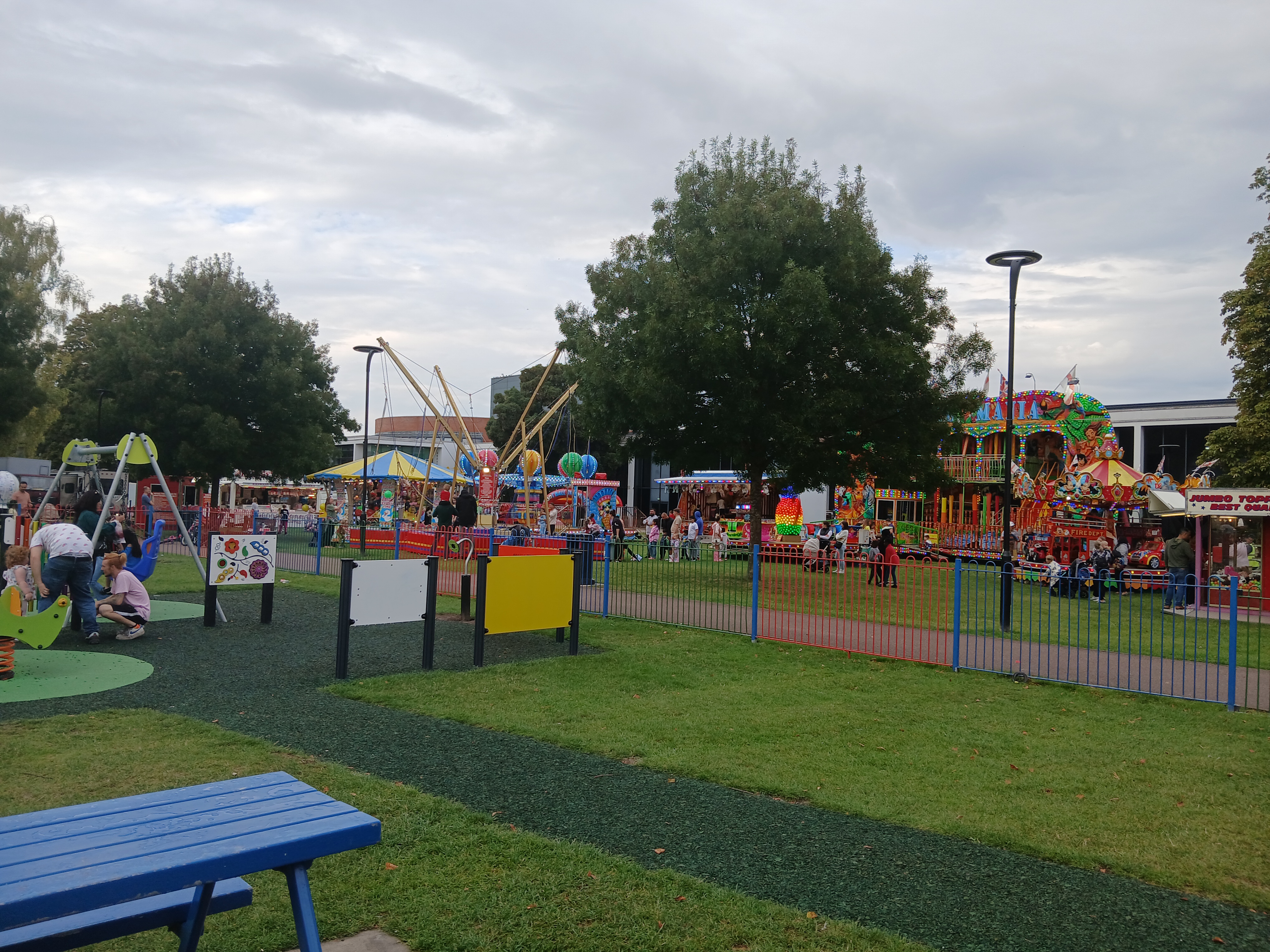 π KIDS WORLD FUNFAIR 2024 - DUNSTABLE, BEDFORDSHIRE at Grove House Gardens, Dunstable Bedfordshire LU6 1NF | Baby/Toddlers, Family, Fun, Fun Fair, Outdoor, Play Area, Tickets | Suitable for: Children, Family π KIDS WORLD FUNFAIR 2024 - DUNSTABLE, BEDFORDSHIRE - Event Image 10 September 23, 2024 03:00 PM