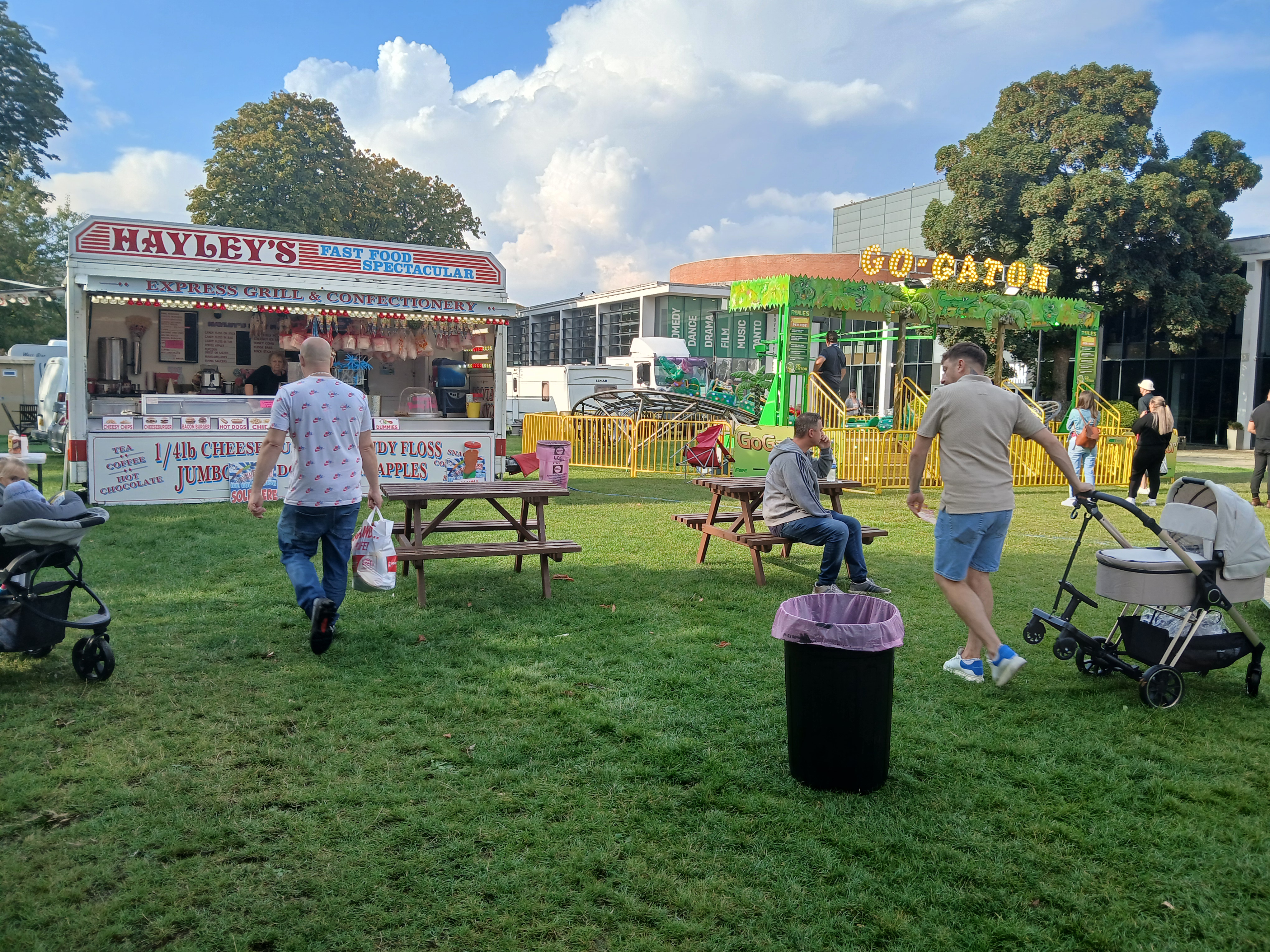 π KIDS WORLD FUNFAIR 2024 - DUNSTABLE, BEDFORDSHIRE at Grove House Gardens, Dunstable Bedfordshire LU6 1NF | Baby/Toddlers, Family, Fun, Fun Fair, Outdoor, Play Area, Tickets | Suitable for: Children, Family π KIDS WORLD FUNFAIR 2024 - DUNSTABLE, BEDFORDSHIRE - Event Image 3 September 23, 2024 03:00 PM