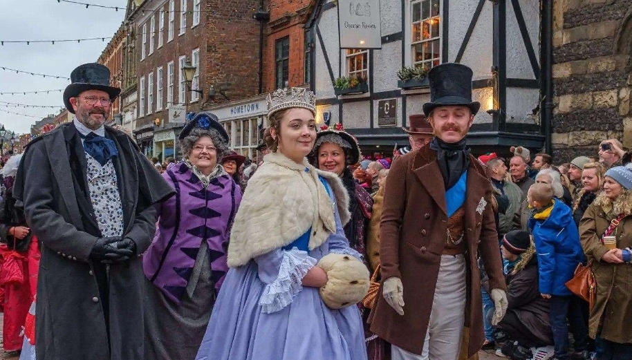 🚍🎄 Rochester Castle Christmas Market by Coach - From Dunstable, Luton & Sundon Park, Bedfordshire - Event Image 4 December 01, 2024 