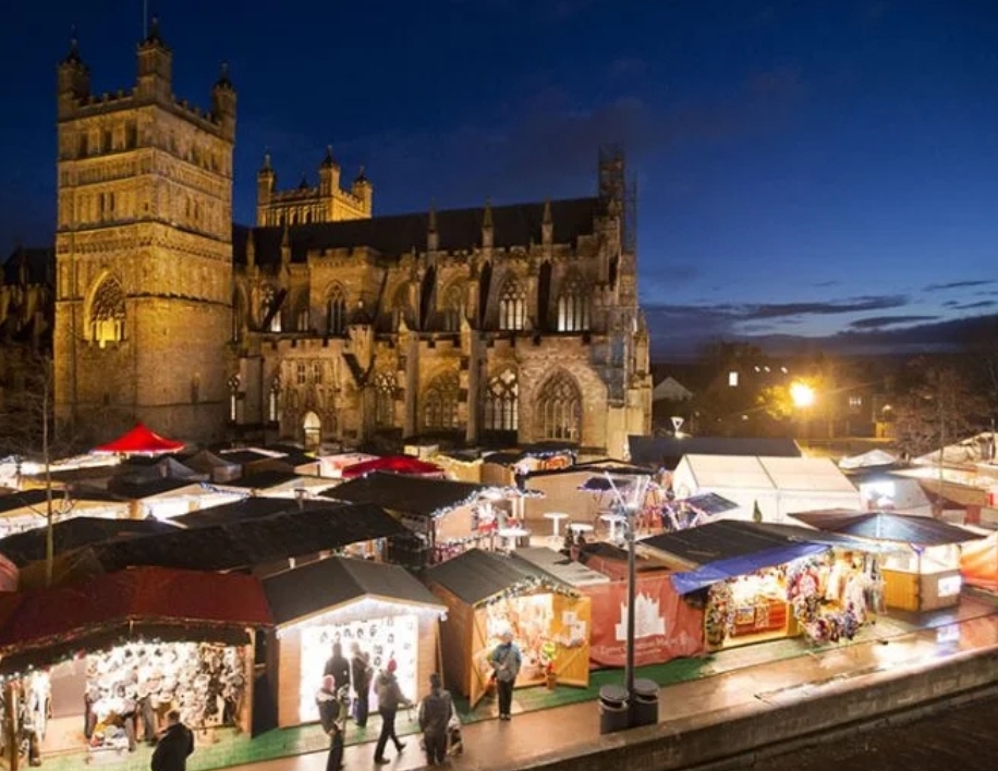 🚍🎄 Rochester Castle Christmas Market by Coach - From Dunstable, Luton & Sundon Park, Bedfordshire - Event Image 5 December 01, 2024 