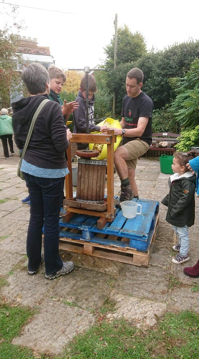 🍎 FREE APPLE DAY - POTTON 🍏 - Event Image 6 September 29, 2024 12:00 PM