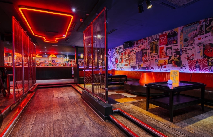 💃 Friday Bar Bollywood  at Revolution in Milton Keynes - Event Image 2 October 11, 2024 09:00 PM