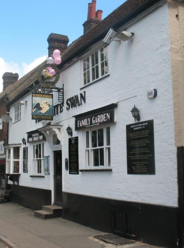 🎄🥂 Christmas afternoon teas - The White Swan in Dunstable at The White Swan, 91-93 High Street South, Dunstable, Bedfordshire LU6 3SF United Kingdom | Adults, Advance Booking, Annual, Date Idea, Food/Drink, Indoor, Seasonal, Social, Ticket Event, Christmas | Suitable for: Toilets 🎄🥂 Christmas afternoon teas - The White Swan in Dunstable - Event Image 6 December 18, 2024