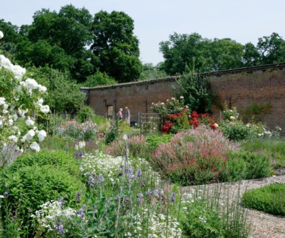🍁 Autumn Open Day Half Term Fun - Walled Garden, Luton Hoo Estate at Luton Hoo Estate,
Luton LU1 4LF | Creative, Family, Food/Drink, Outdoor, Pay On Entry, Scenic, Social, Ticket Event, Fun, Kids | Suitable for: Accessible, Children, Family, Free Parking, Parking Onsite, Toilets 🍁 Autumn Open Day Half Term Fun - Walled Garden, Luton Hoo Estate - Event Image 4 October 30, 2024 10:30 AM